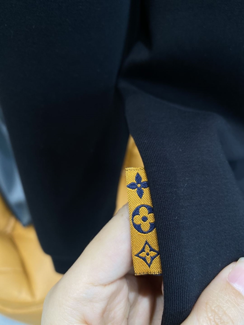 l0vis Vvtt0n t-shirt